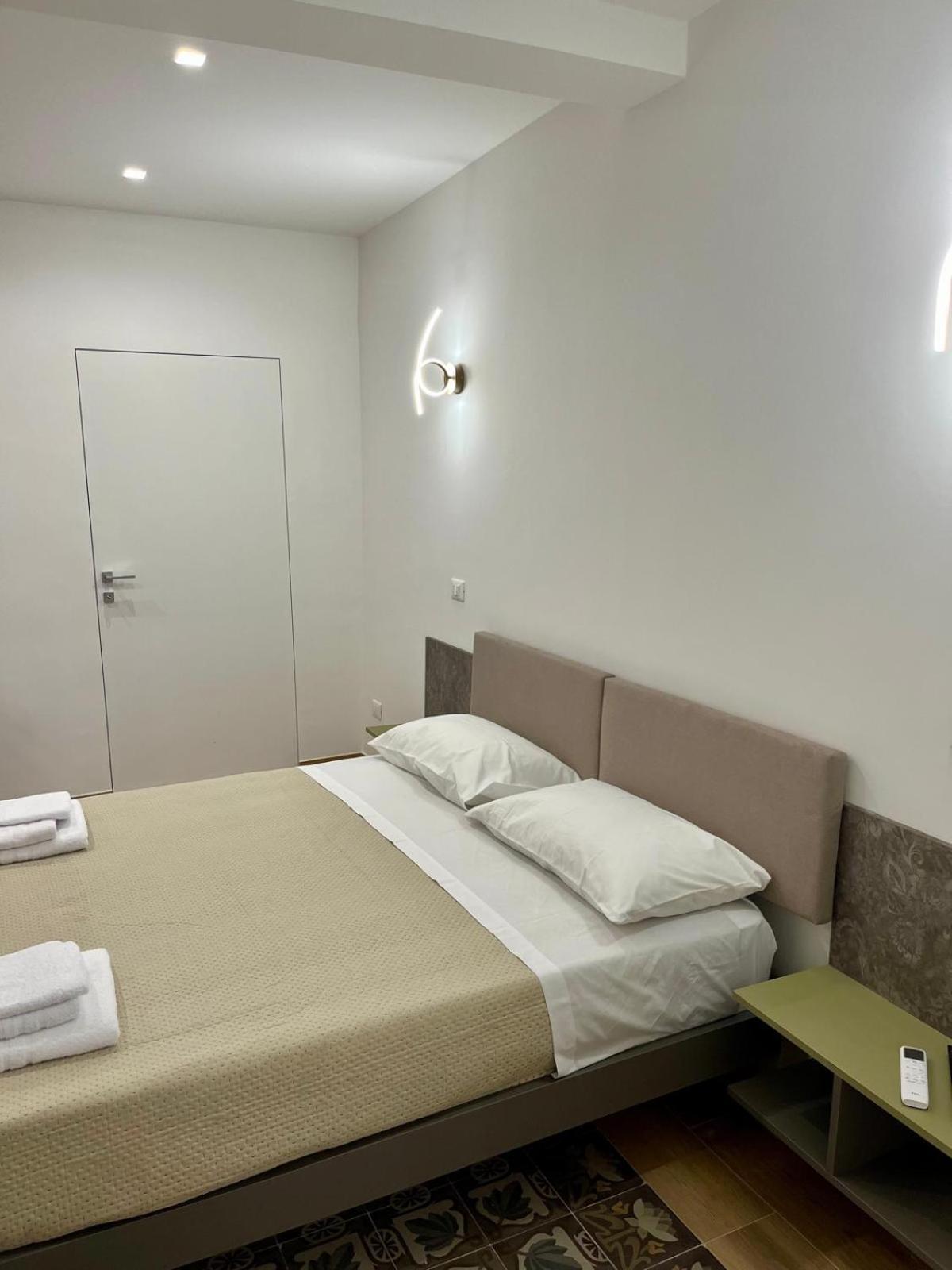 Al Duomo Suites Monreale Extérieur photo